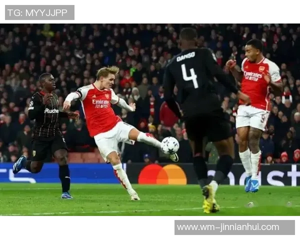 希勒：弗兰克承担不起又一场惨败；我深信利物浦能进前四